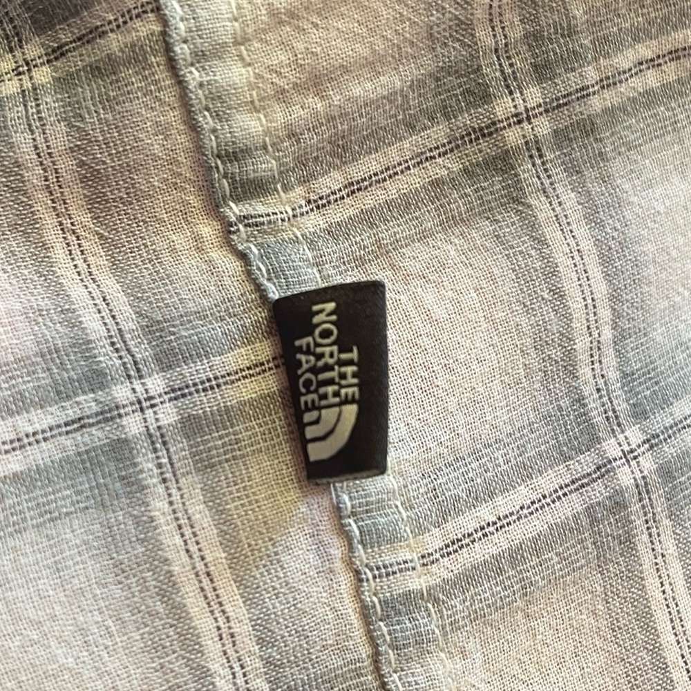 The North Face Plaid Cotton Lightweight Short Sleeve Button Up Farmhouse Hiking - Picture 4 of 7